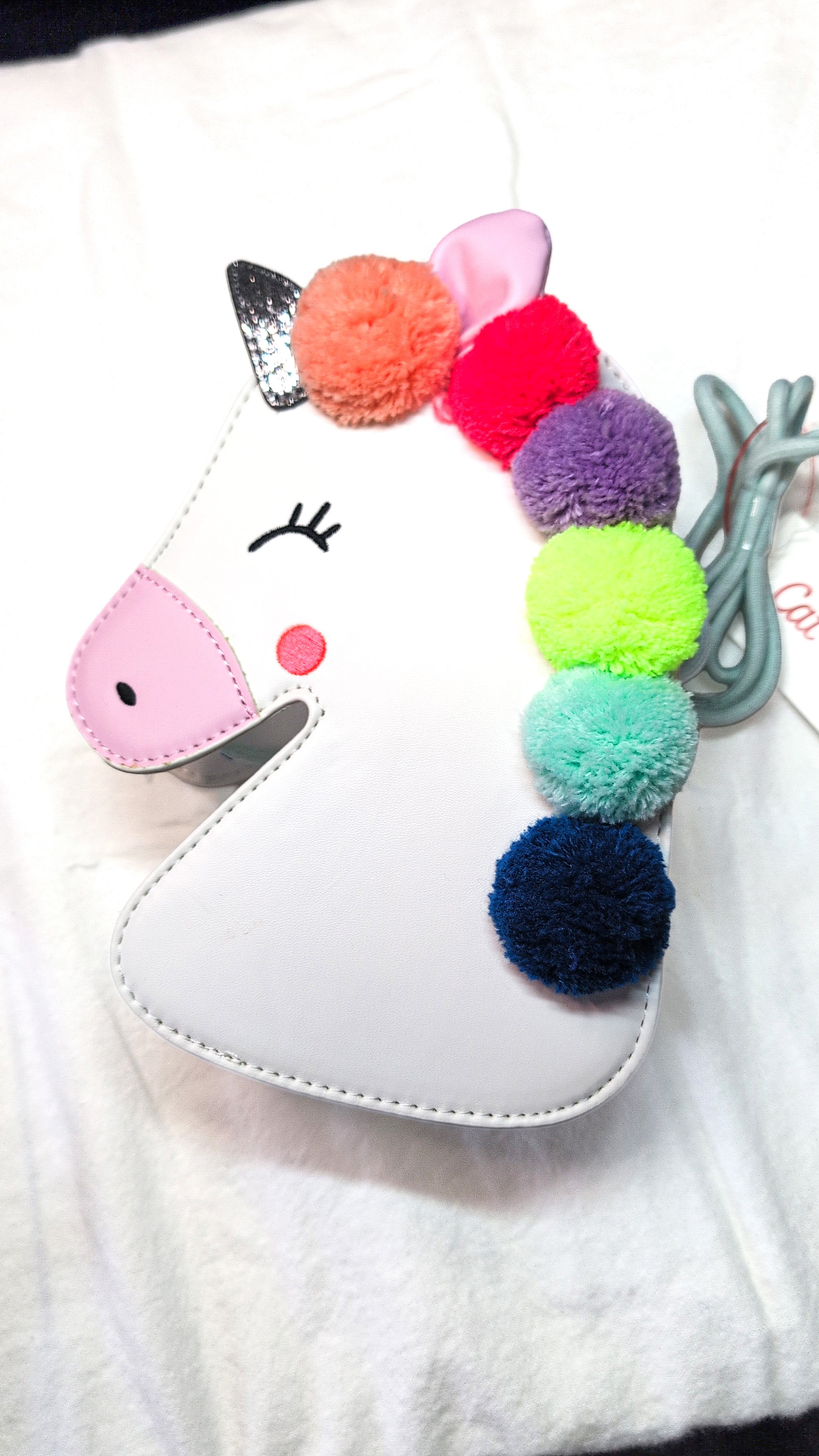 Unicorn Purse ( Includes small gift inside )